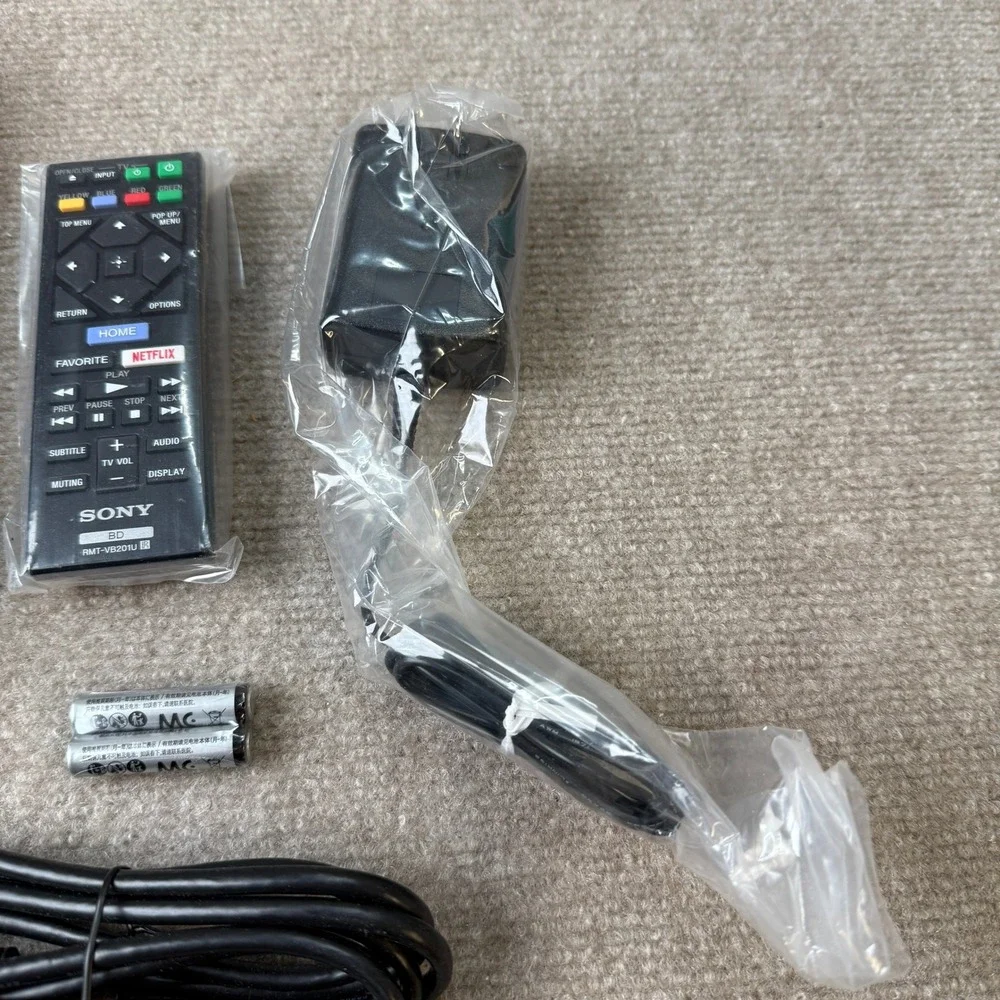 Sony BDP-S3700 Blu-ray Disc Player with Built-in Wi-Fi